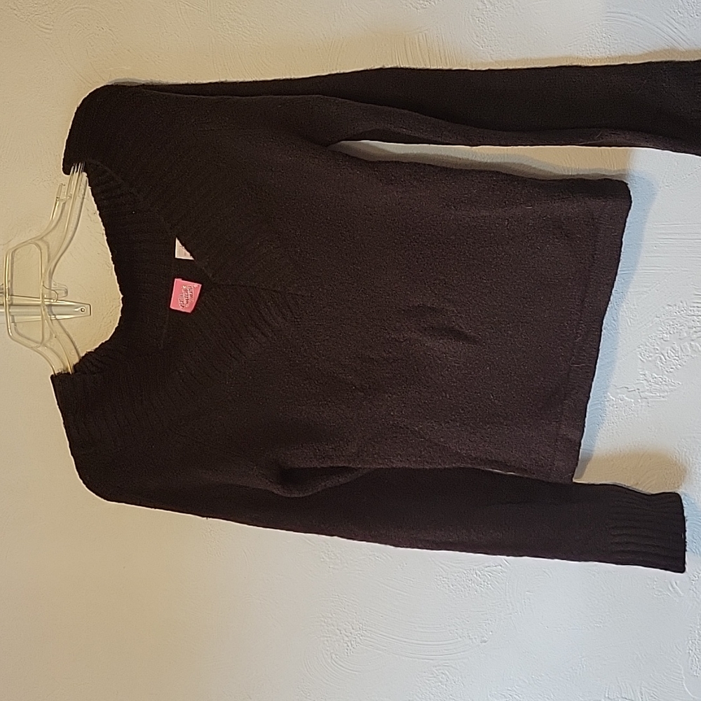 Brown sweater